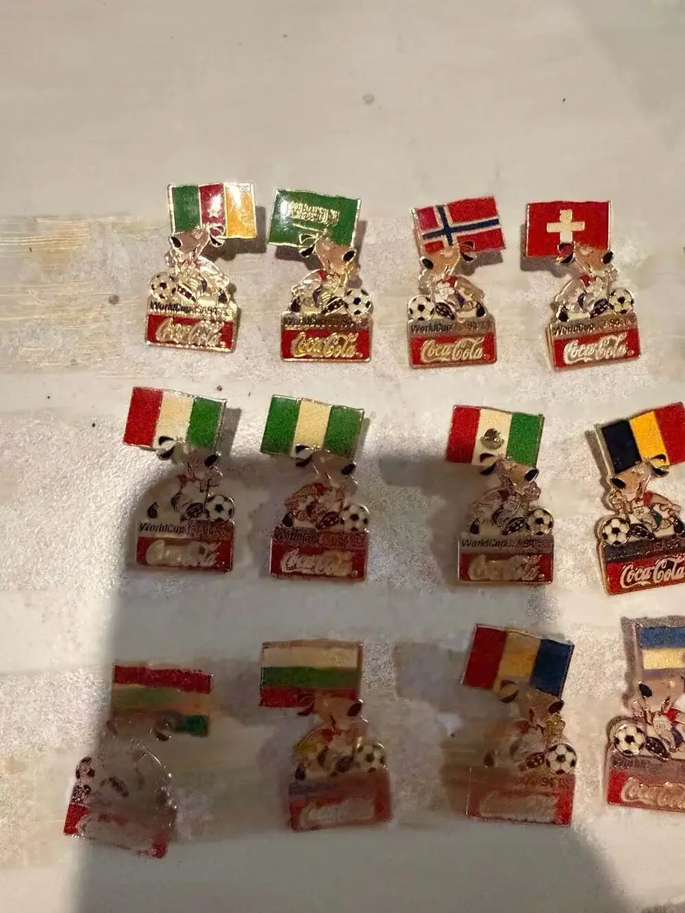 Vintage Coca-Cola 1994 FIFA World Cup USA Striker Mascot Flag Pin Collection - L